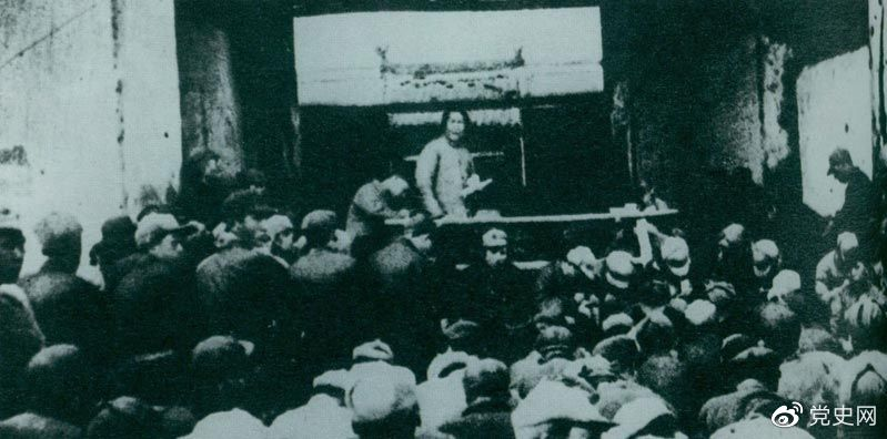 1935年12月27日，毛澤東在陜北瓦窯堡黨的活動分子會議上作《論反對日本帝國主義的策略》報告。